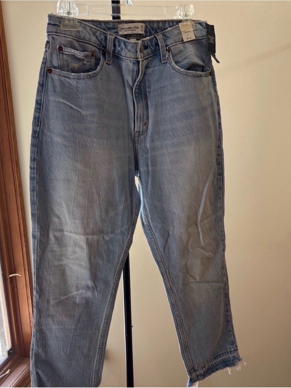 Abercrombie & Fitch Curve Love Mom Jeans - Brand new with tags!